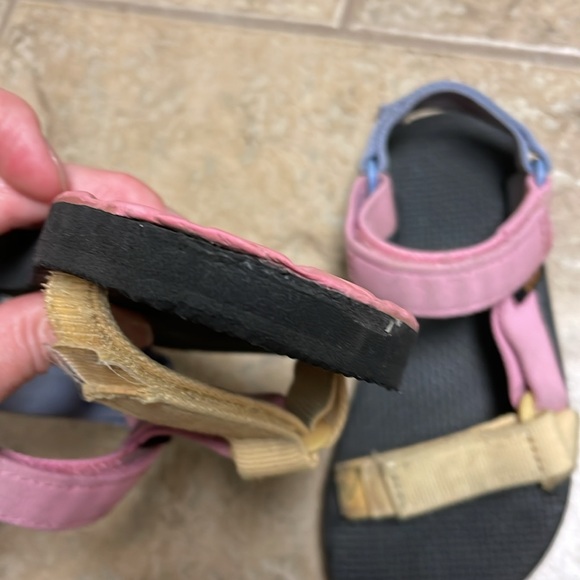 Teva sandals girls 12 - Picture 5 of 6
